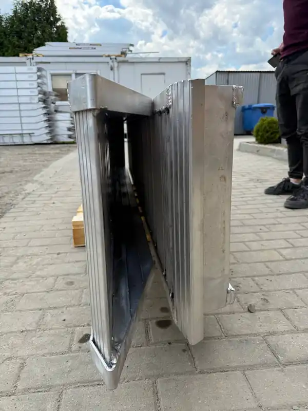 Rampe de încărcare/descarcare aluminiu 2500 x 462 mm, 10000 kg Preț promoțional